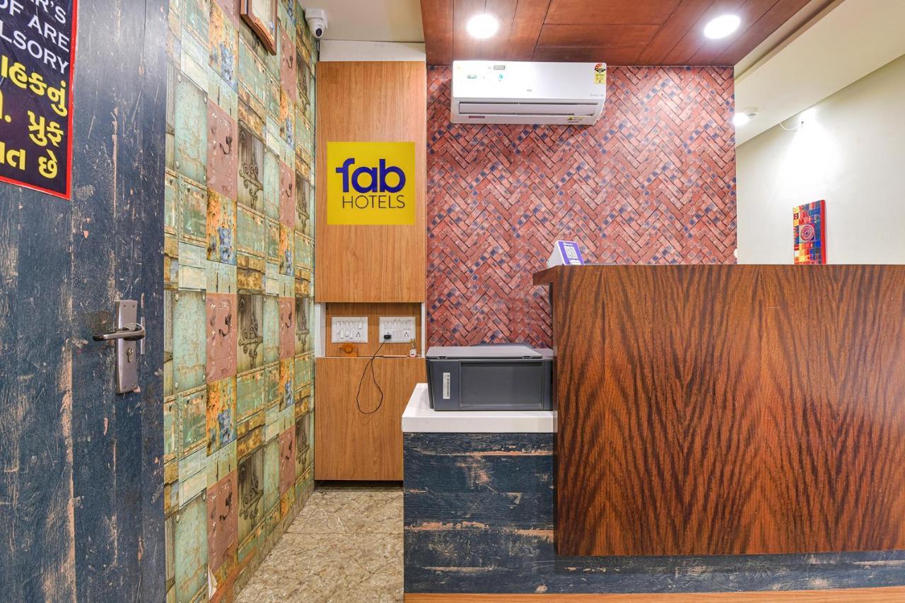 Fabexpress Pearl Villa Ahmedabad Exterior foto